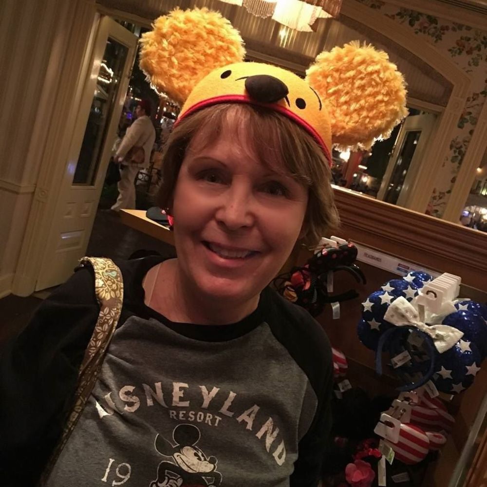 Meet your Posher, Lynn